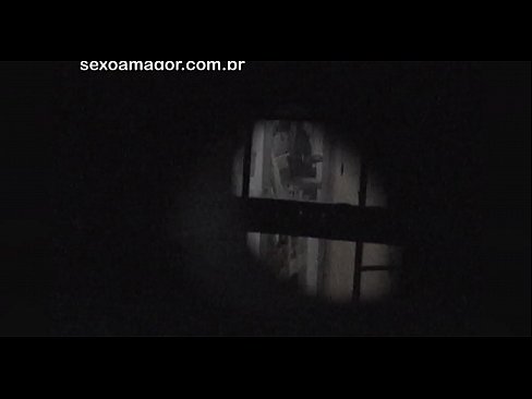 ❤️ Blondie hè videoregistrata in segretu da un voyeur di u quartieru nascostu daretu à i mattoni cavi ❤️ Video cazzo  à co.eggporncomics.ru